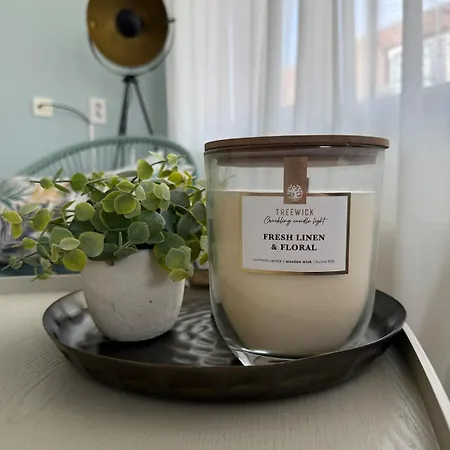 9c12 - Licht & Ruim Appartement, Hartje Centrum